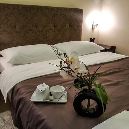 Boutique Hotel Madison Belgrado Buitenkant foto