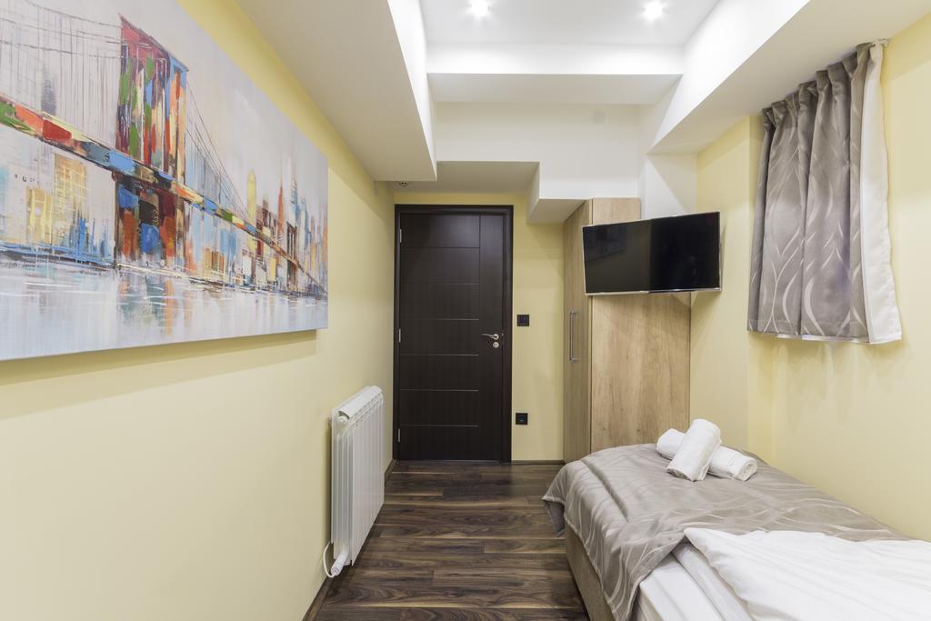 Boutique Hotel Madison Belgrado Buitenkant foto