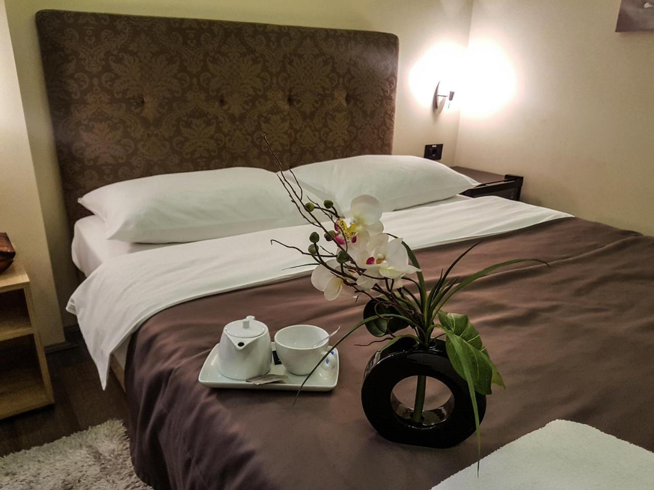 Boutique Hotel Madison Belgrado Buitenkant foto